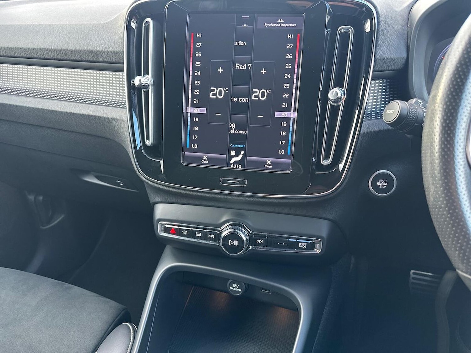 Used Volvo XC40 2020 for sale - 76444488: Photo 12