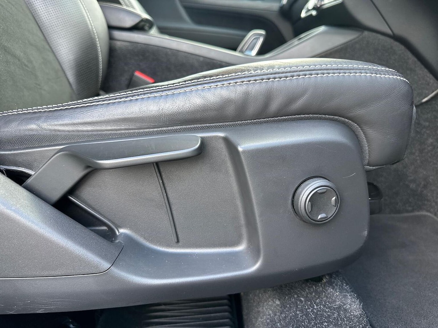 Used Volvo XC40 2020 for sale - 76444488: Photo 29