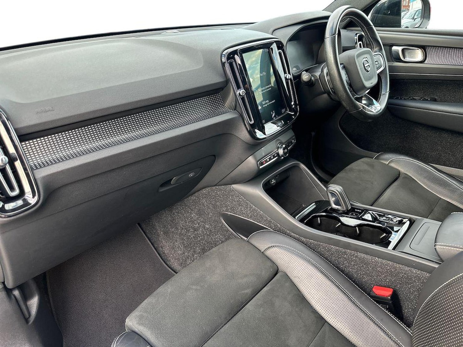 Used Volvo XC40 2020 for sale - 76444488: Photo 7