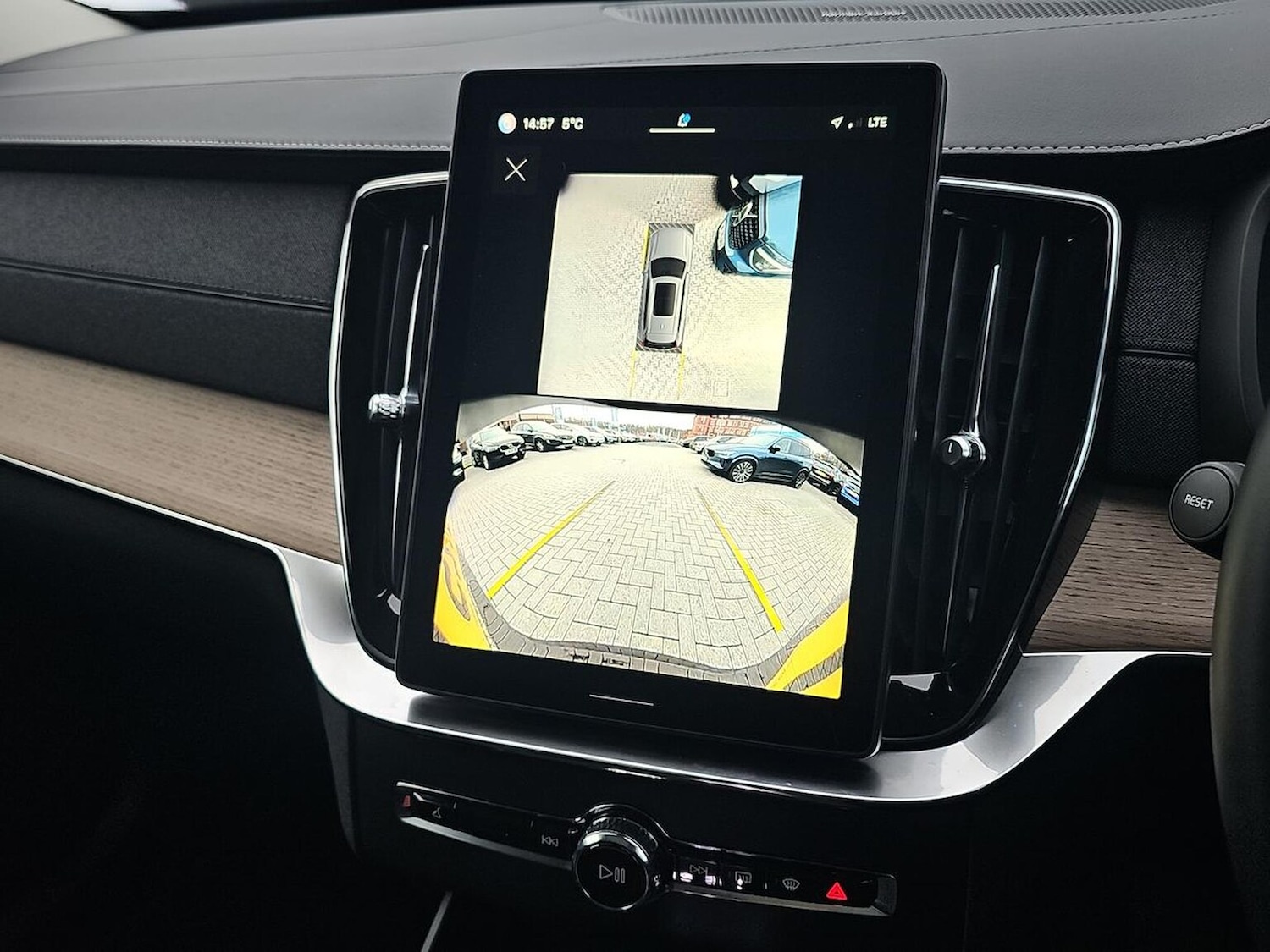 Used Volvo XC90 2025 for sale - 78004652: Photo 22