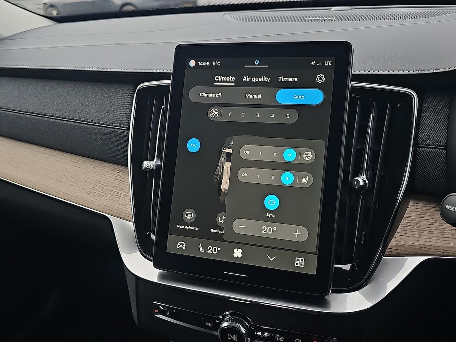 Used Volvo XC90 2025 for sale - 78004652: Photo 24