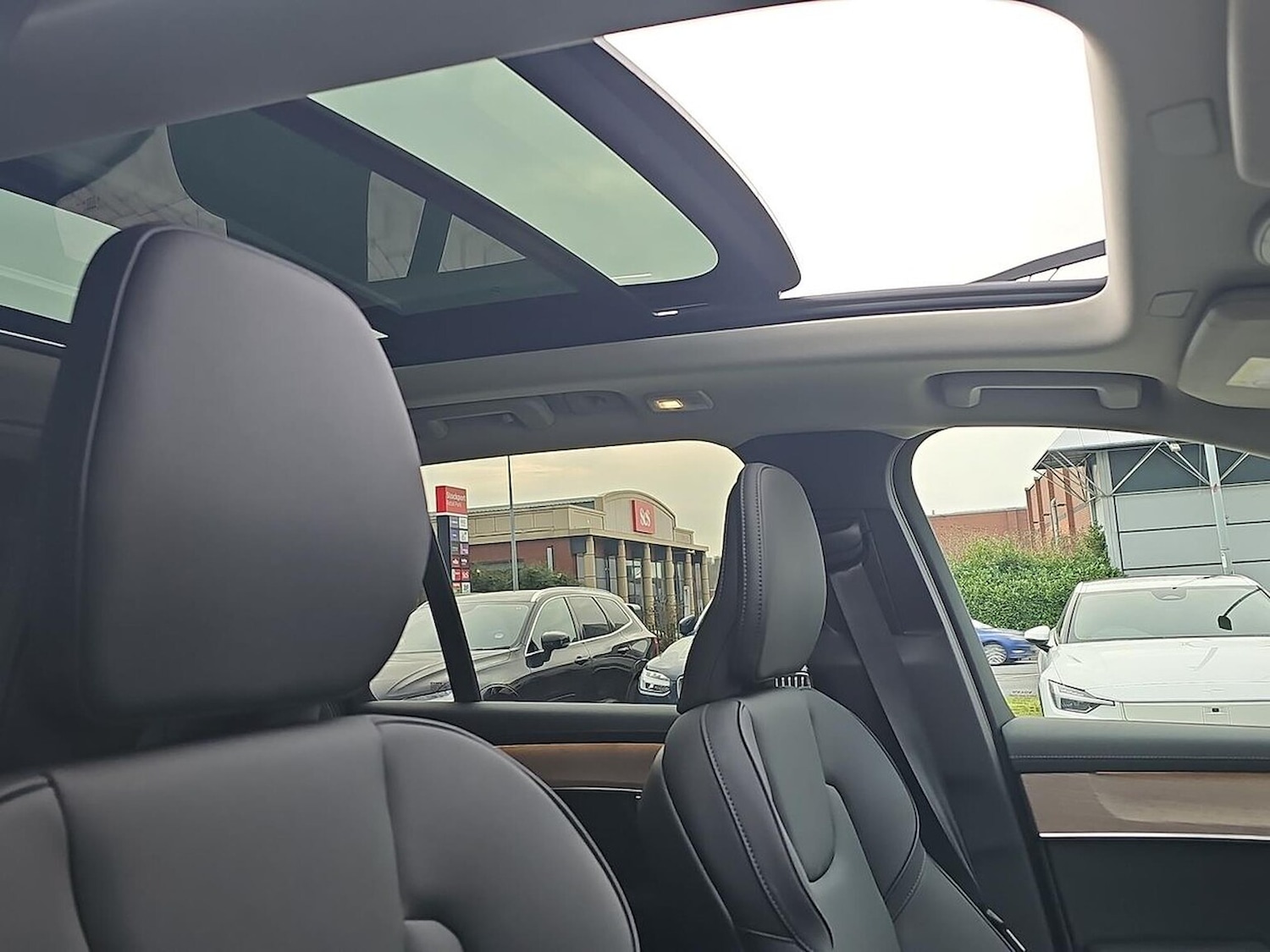 Used Volvo XC90 2025 for sale - 78004652: Photo 38