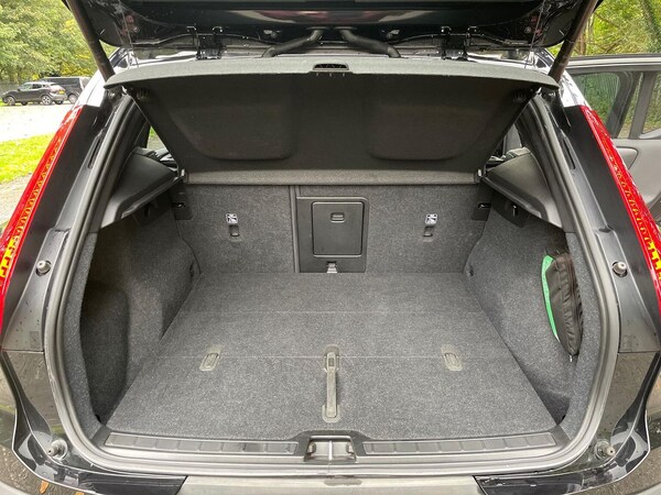 Used Volvo XC40 2022 for sale - 76232774: Photo 17