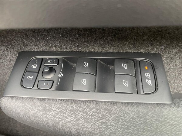Used Volvo XC40 2022 for sale - 76232774: Photo 21