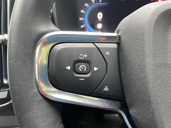 Used Volvo XC40 2022 for sale - 76232774: Photo 27