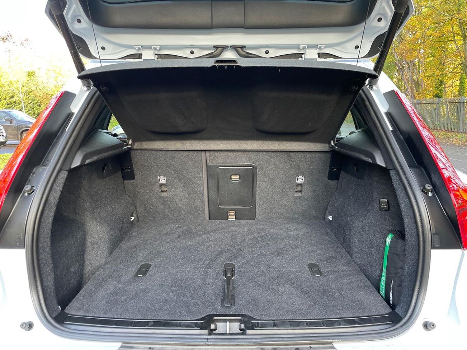 Used Volvo XC40 2024 for sale - 76504998: Photo 17