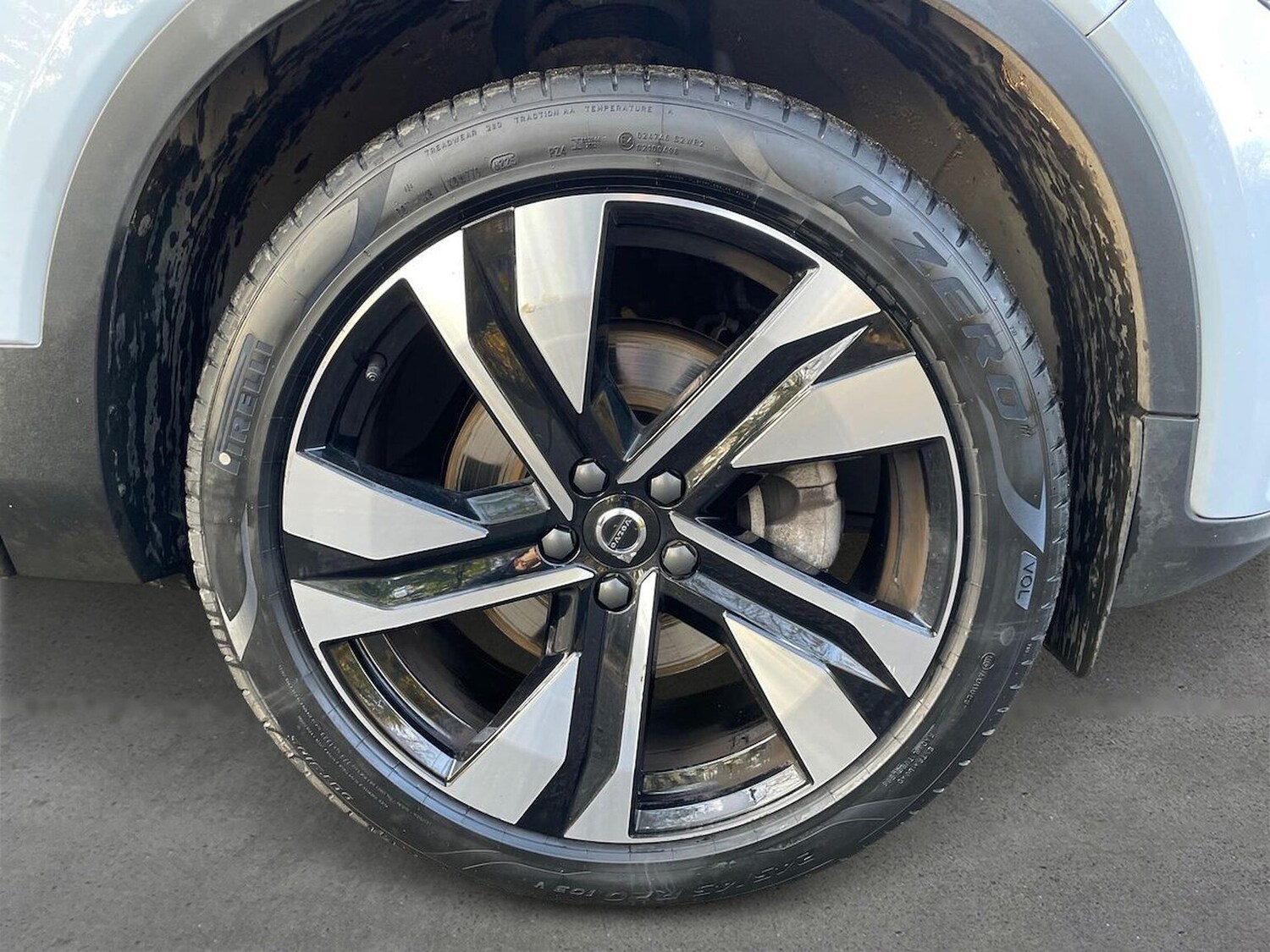 Used Volvo XC40 2024 for sale - 76504998: Photo 6