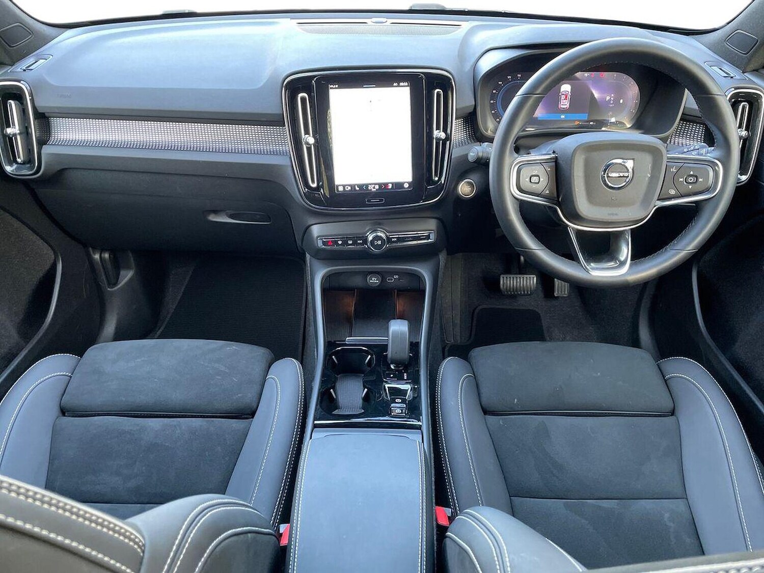 Used Volvo XC40 2024 for sale - 76504998: Photo 8