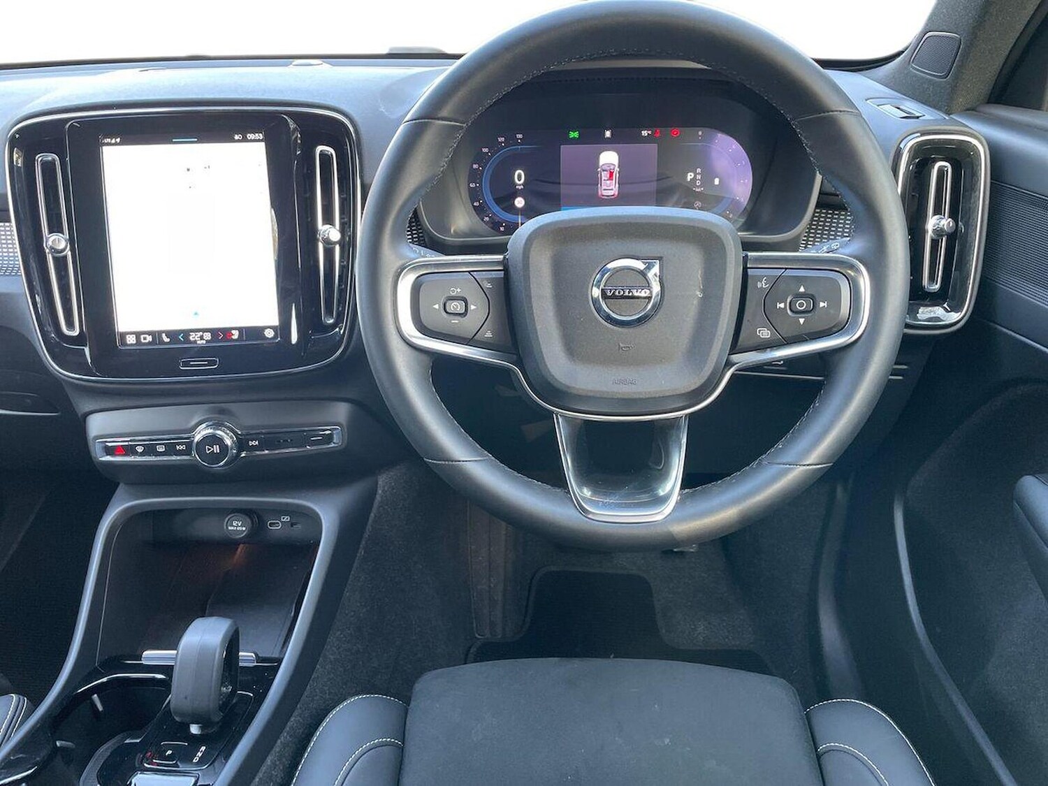 Used Volvo XC40 2024 for sale - 76504998: Photo 9