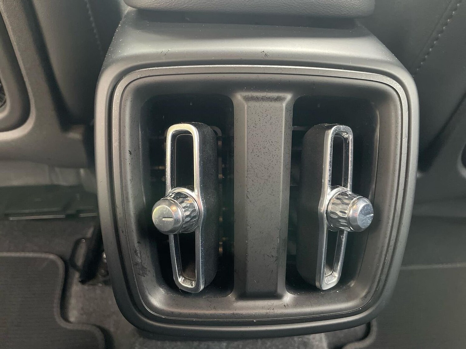 Used Volvo XC40 2021 for sale - 76097648: Photo 34