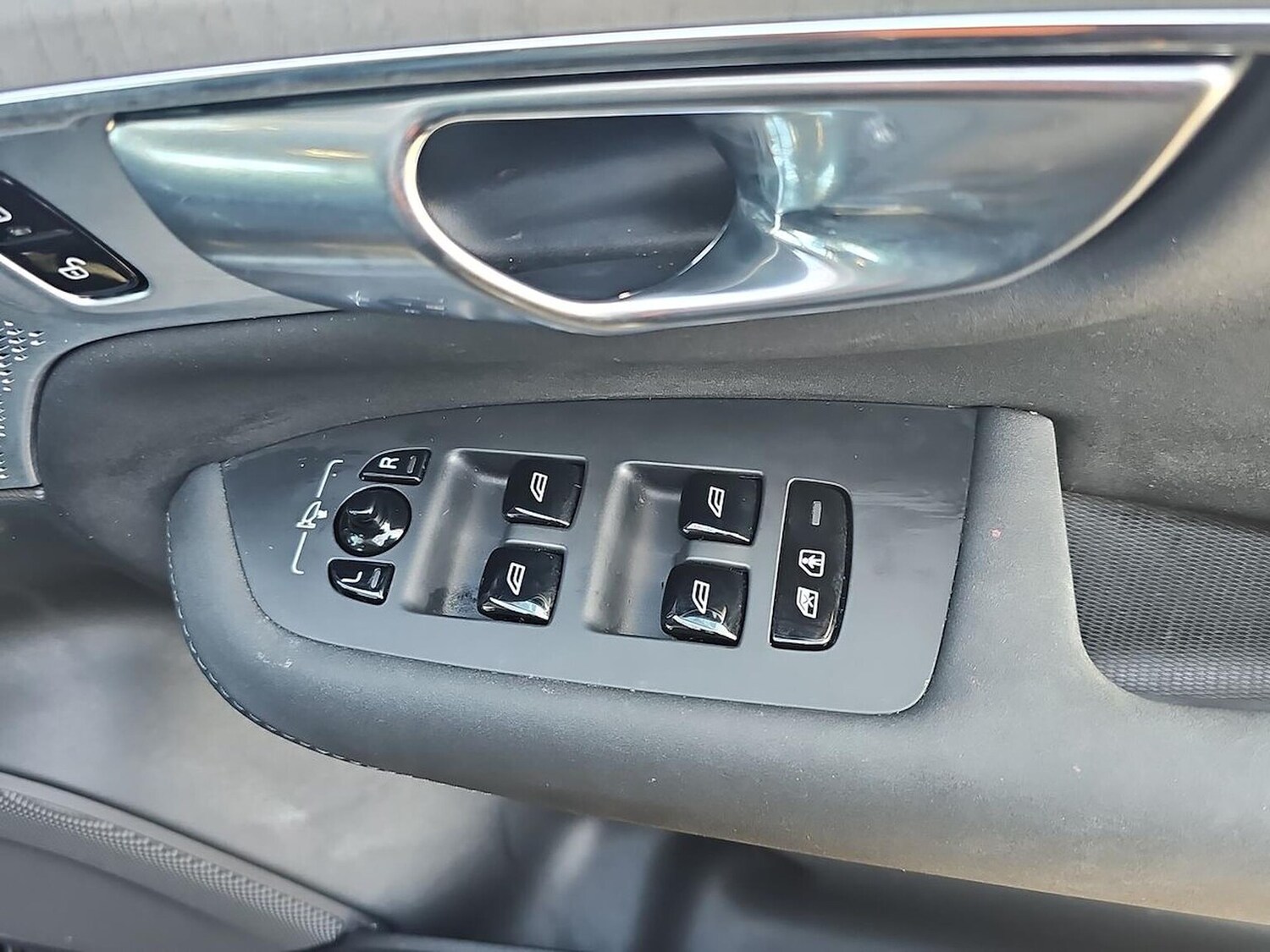 Used Volvo XC90 2025 for sale - 77715362: Photo 21