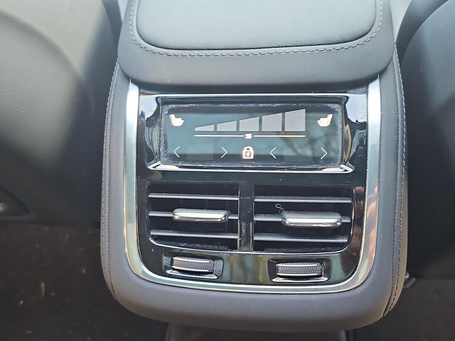 Used Volvo XC90 2025 for sale - 77715362: Photo 39