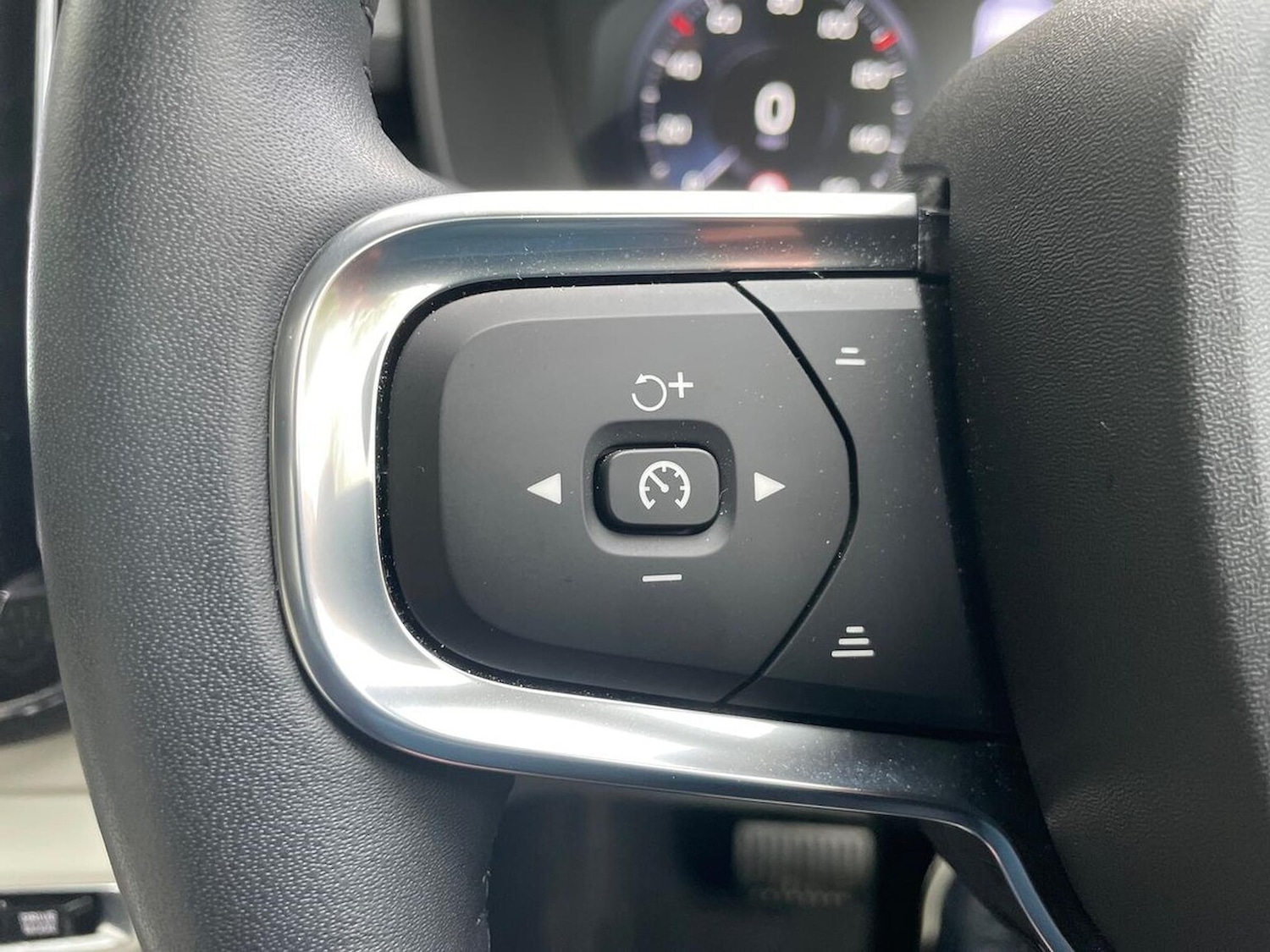 Used Volvo XC40 2020 for sale - 76391743: Photo 27