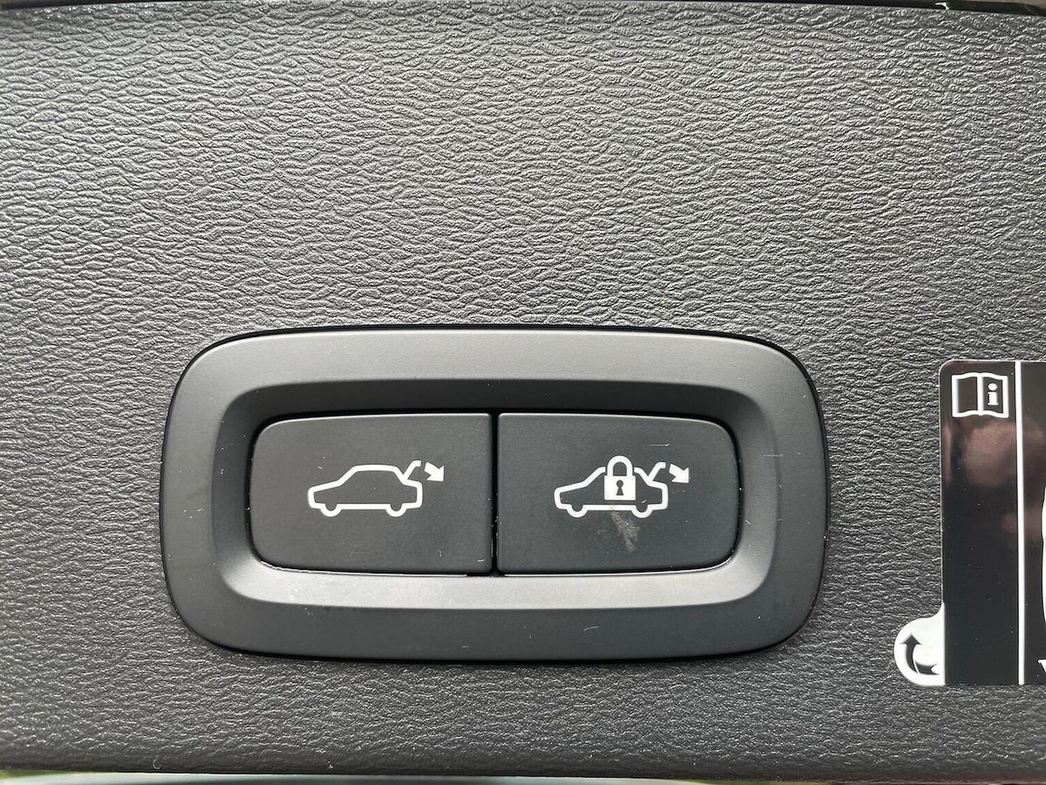 Used Volvo XC40 2020 for sale - 76391743: Photo 42