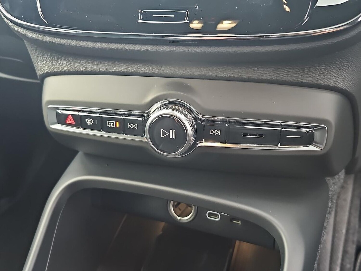 Used Volvo XC40 2025 for sale - 77489603: Photo 12