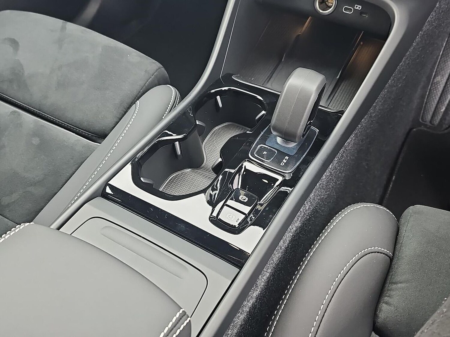 Used Volvo XC40 2025 for sale - 77489603: Photo 13