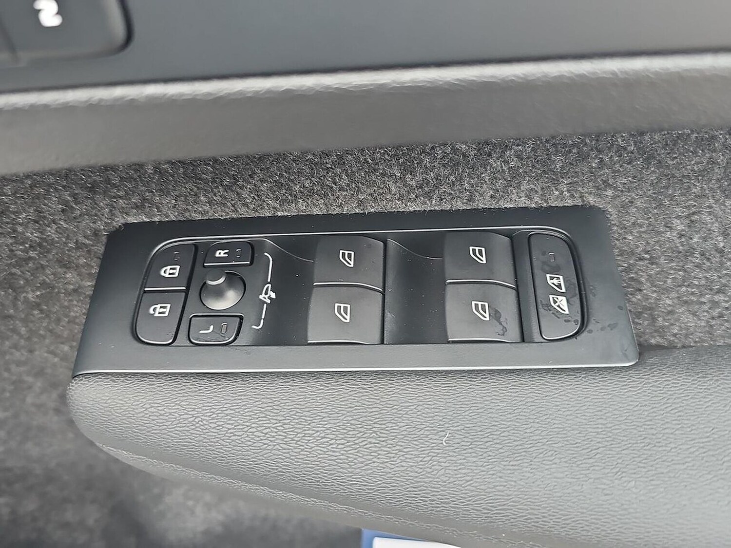 Used Volvo XC40 2025 for sale - 77489603: Photo 21