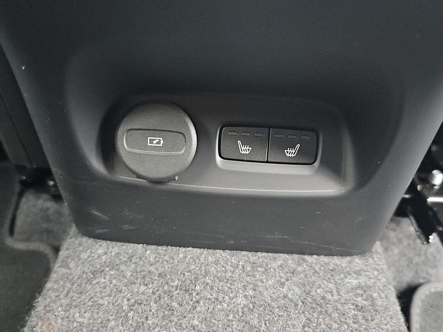 Used Volvo XC40 2025 for sale - 77489603: Photo 38