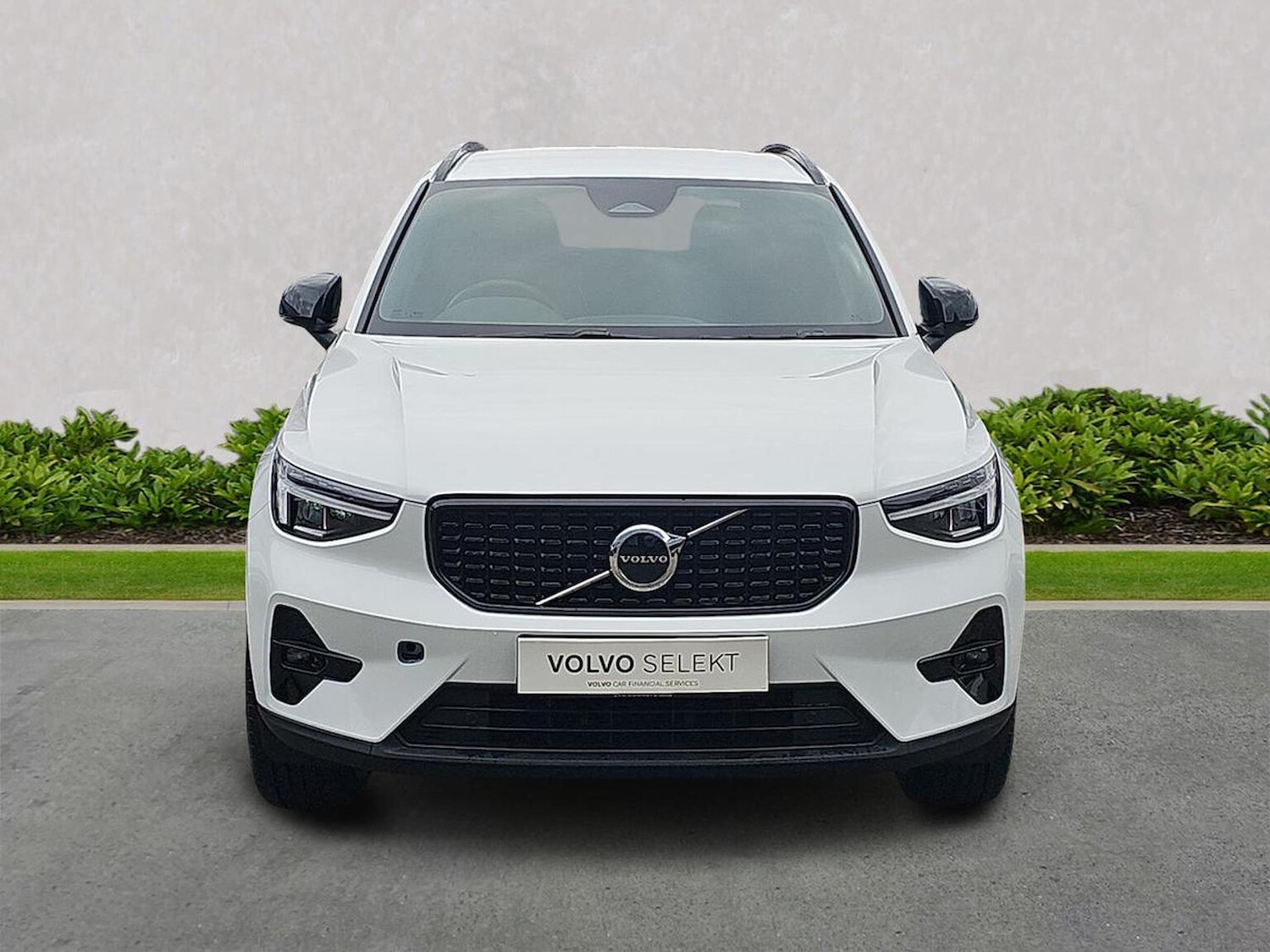 Used Volvo XC40 2025 for sale - 77489603: Photo 5
