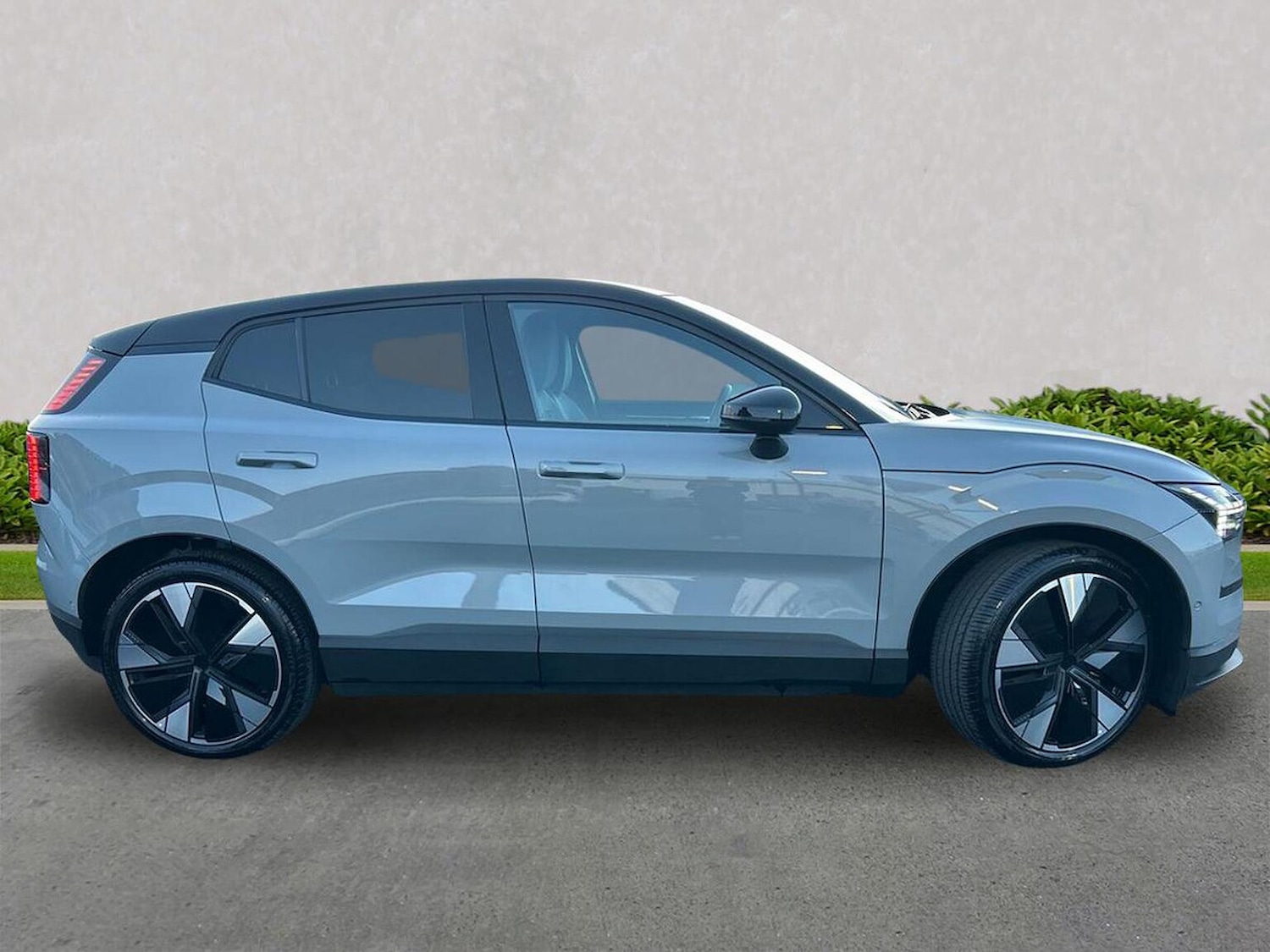 Used Volvo EX30 2025 for sale - 77489660: Photo 3