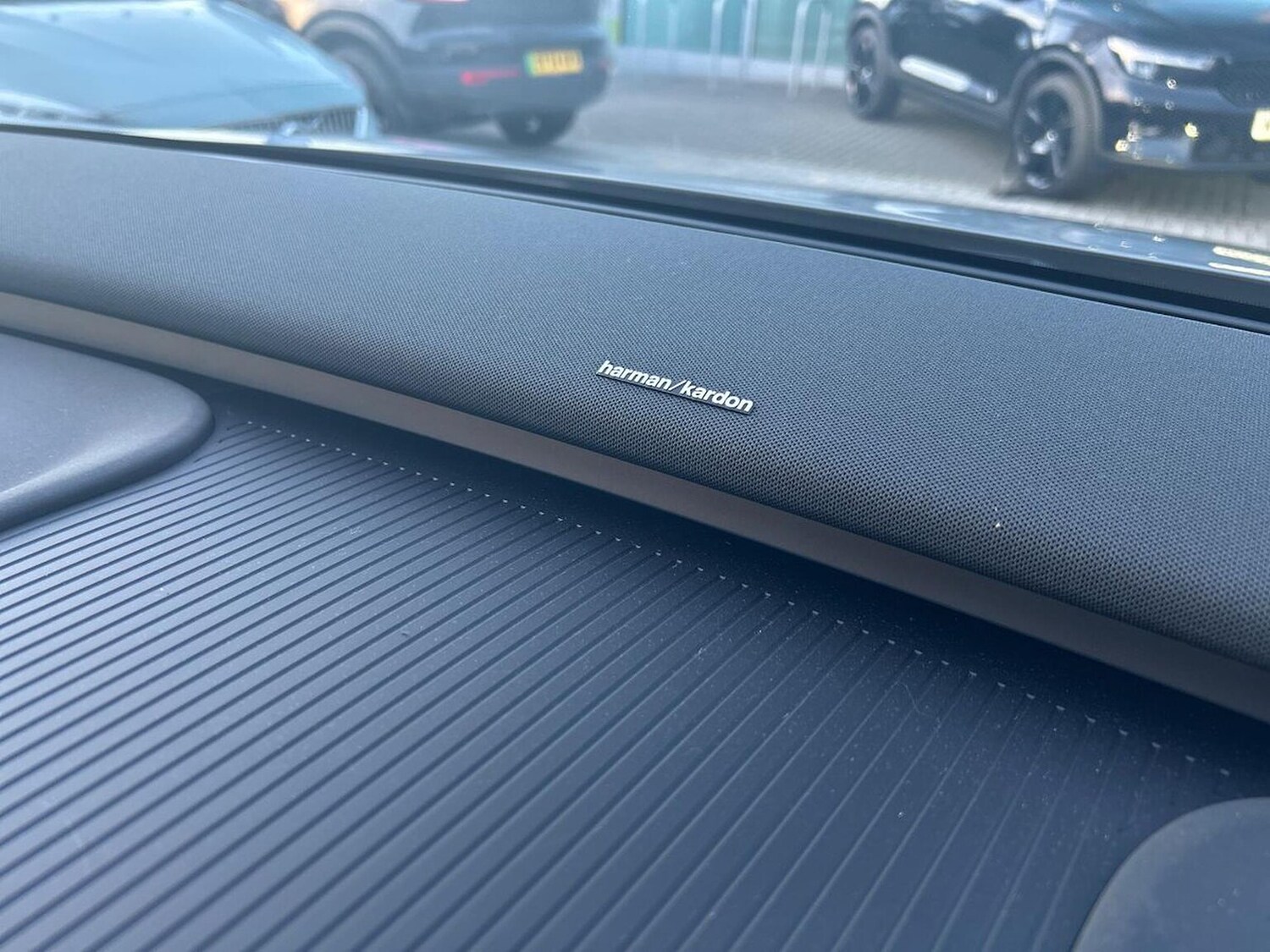 Used Volvo EX30 2025 for sale - 77489660: Photo 31