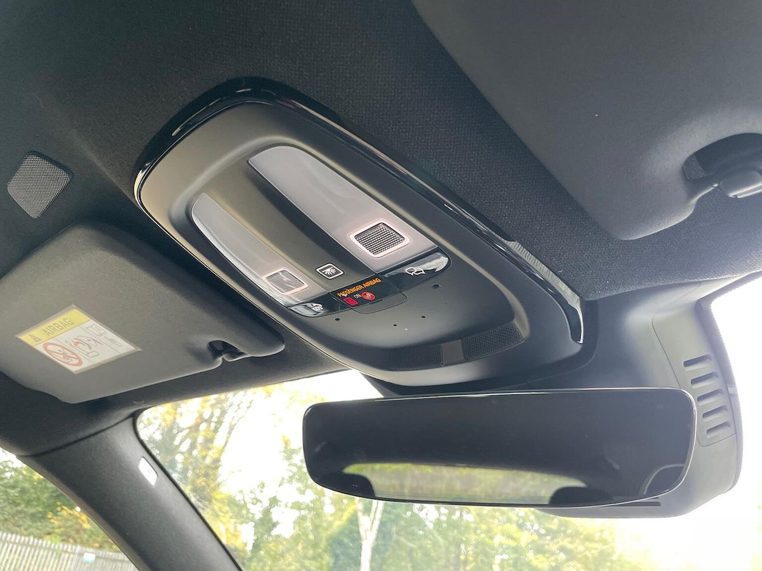 Used Volvo XC40 2025 for sale - 76422363: Photo 14