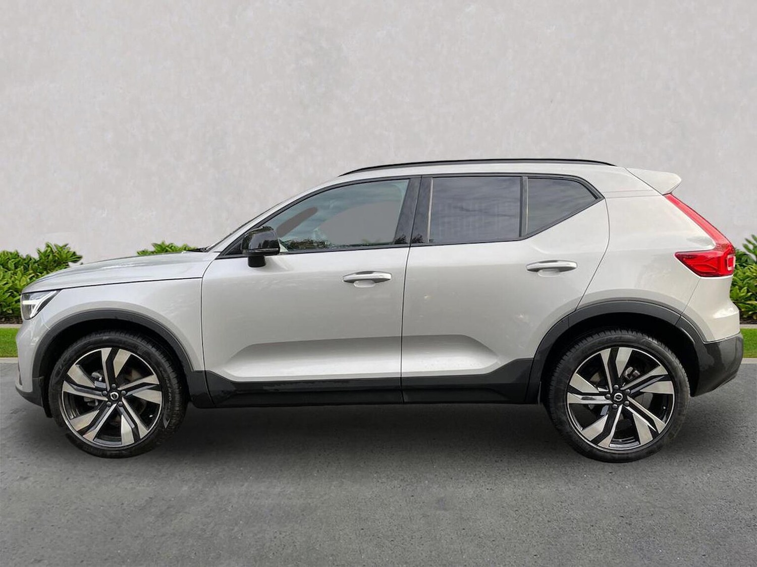 Used Volvo XC40 2025 for sale - 76422363: Photo 19