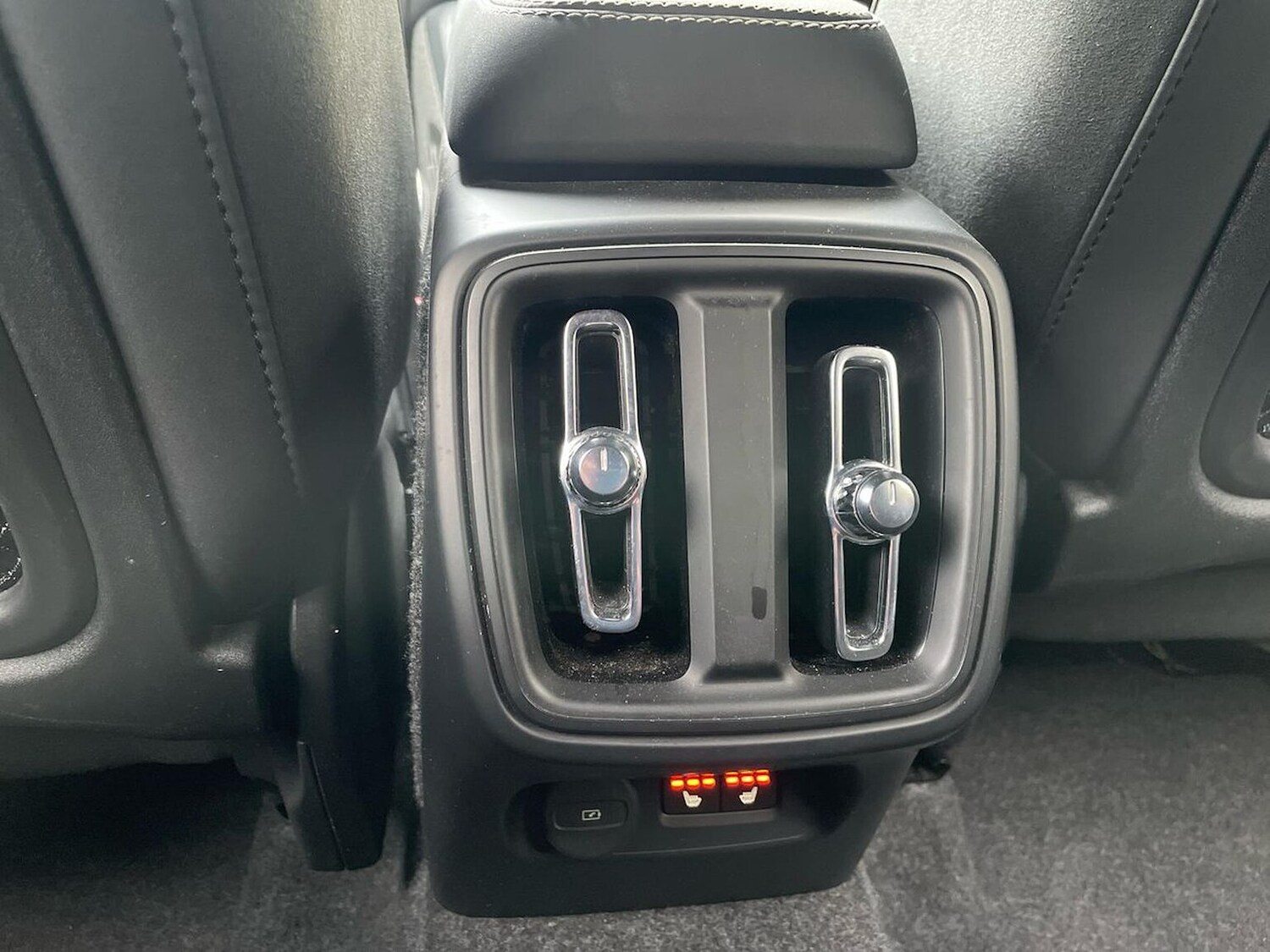 Used Volvo XC40 2025 for sale - 76422363: Photo 22