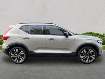 Used Volvo XC40 2025 for sale - 76422363: Photo