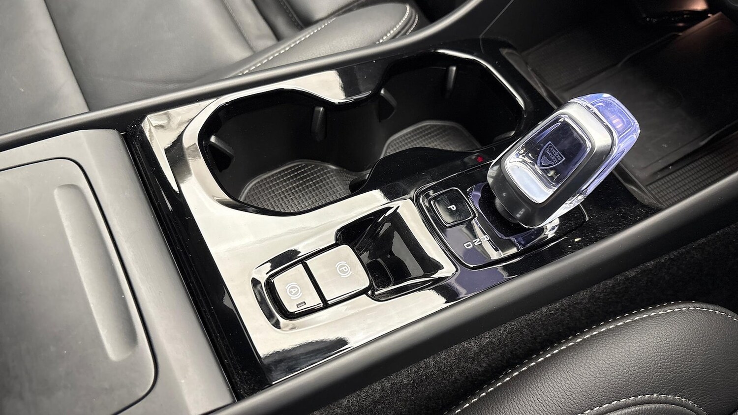 Used Volvo XC40 2025 for sale - 76543017: Photo 15