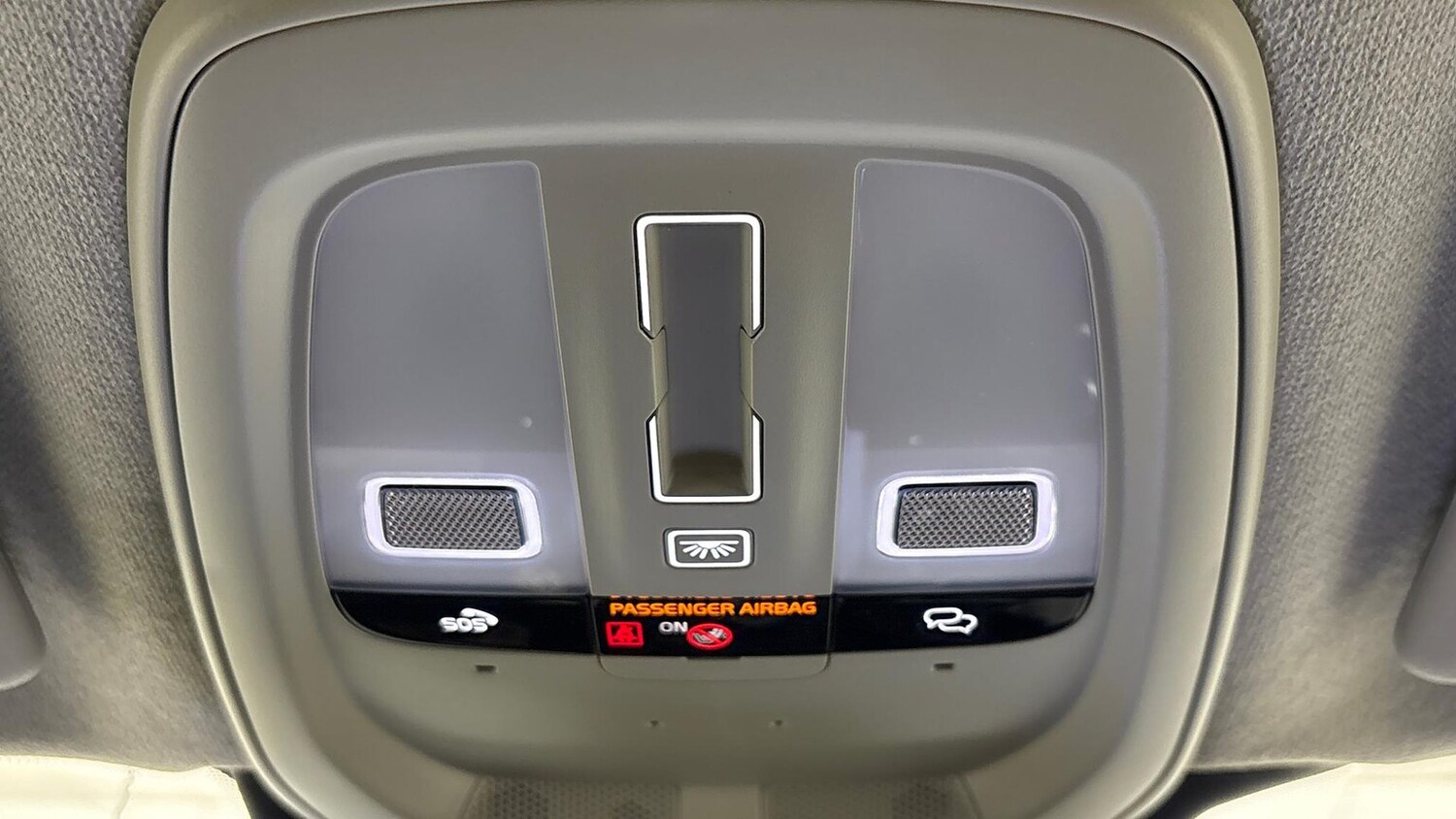 Used Volvo XC40 2025 for sale - 76543017: Photo 16