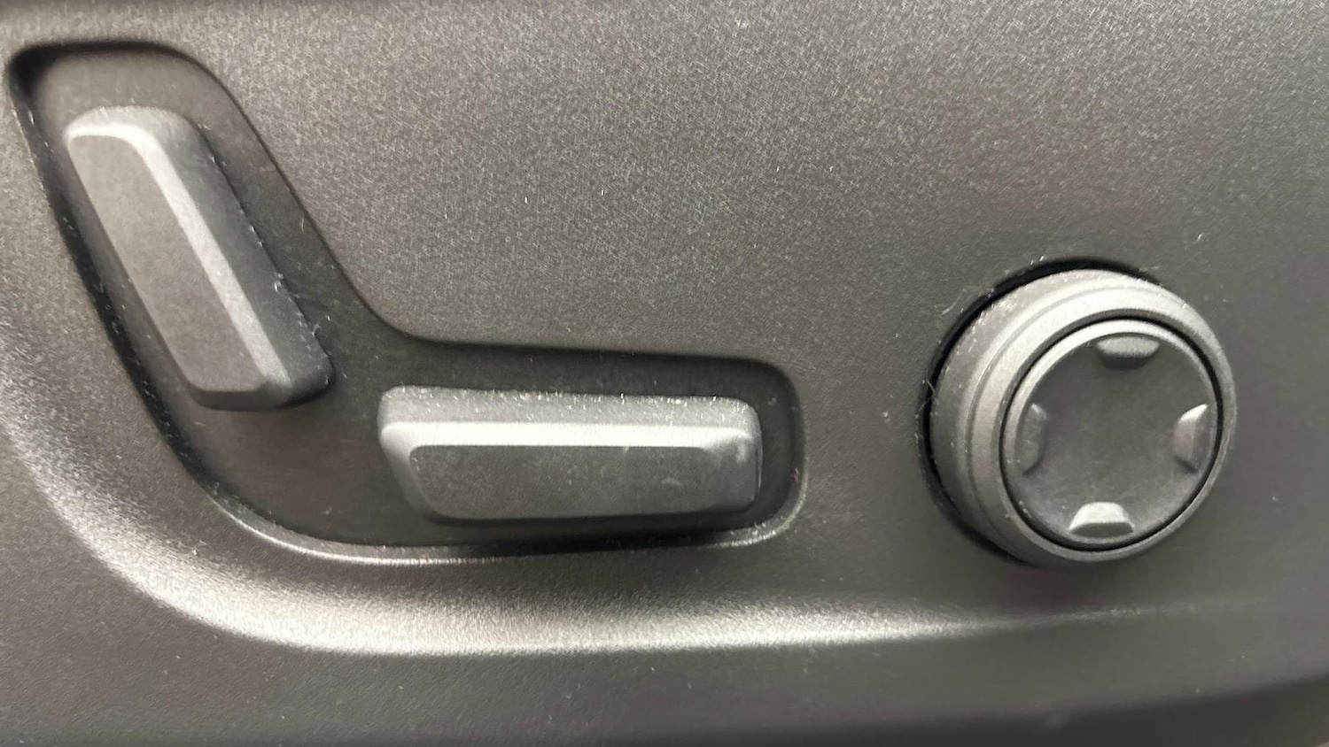 Used Volvo XC40 2025 for sale - 76543017: Photo 17