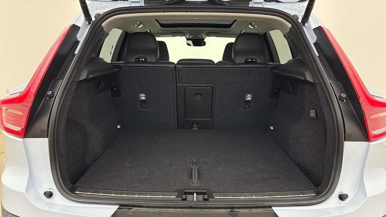 Used Volvo XC40 2025 for sale - 76543017: Photo 19