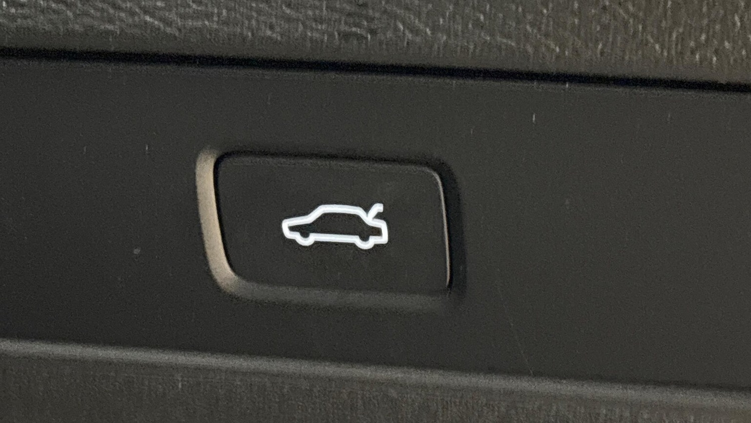 Used Volvo XC40 2025 for sale - 76543017: Photo 39