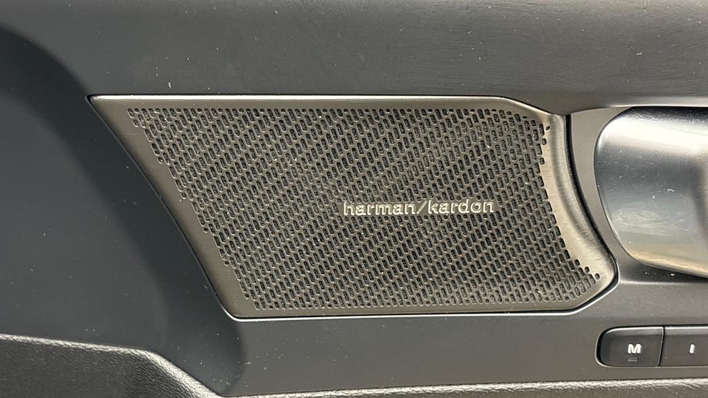 Used Volvo XC40 2025 for sale - 76543017: Photo 40