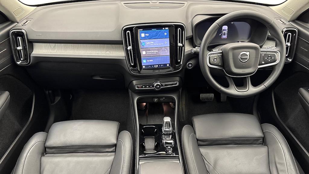 Used Volvo XC40 2025 for sale - 76543017: Photo 9