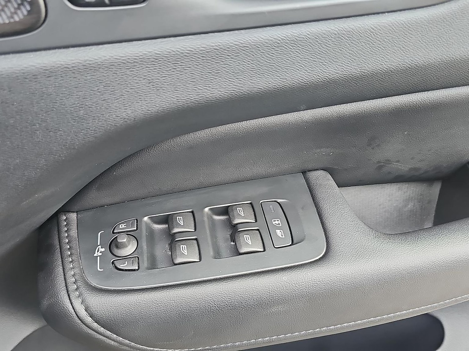 Used Volvo XC60 2022 for sale - 78191309: Photo 23