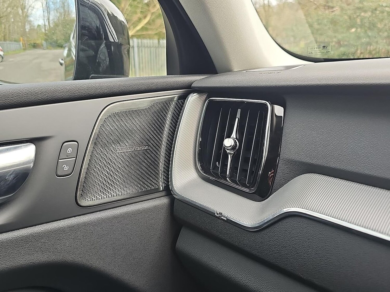 Used Volvo XC60 2022 for sale - 78191309: Photo 42