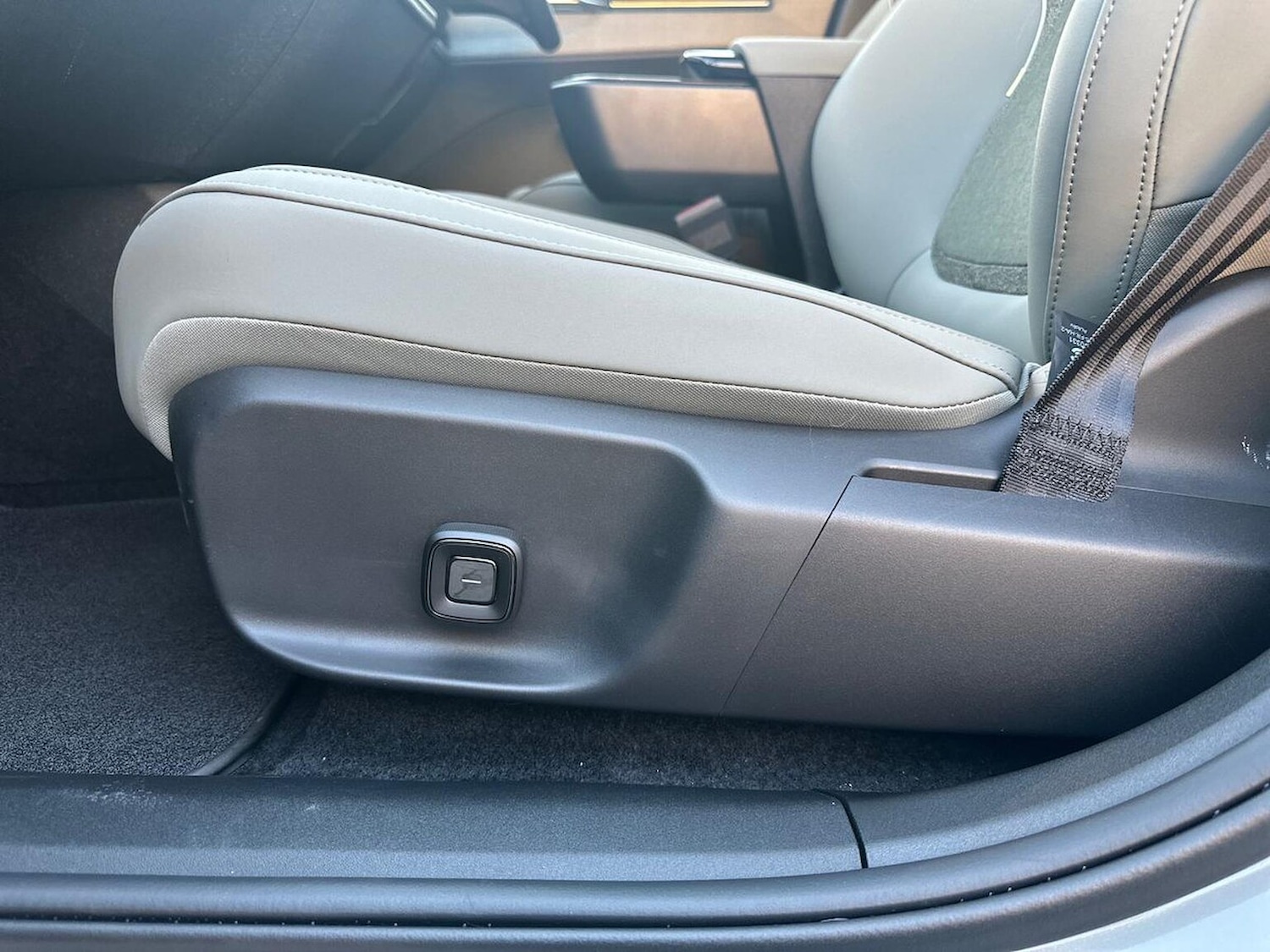 Used Volvo EX30 2025 for sale - 76699385: Photo 29