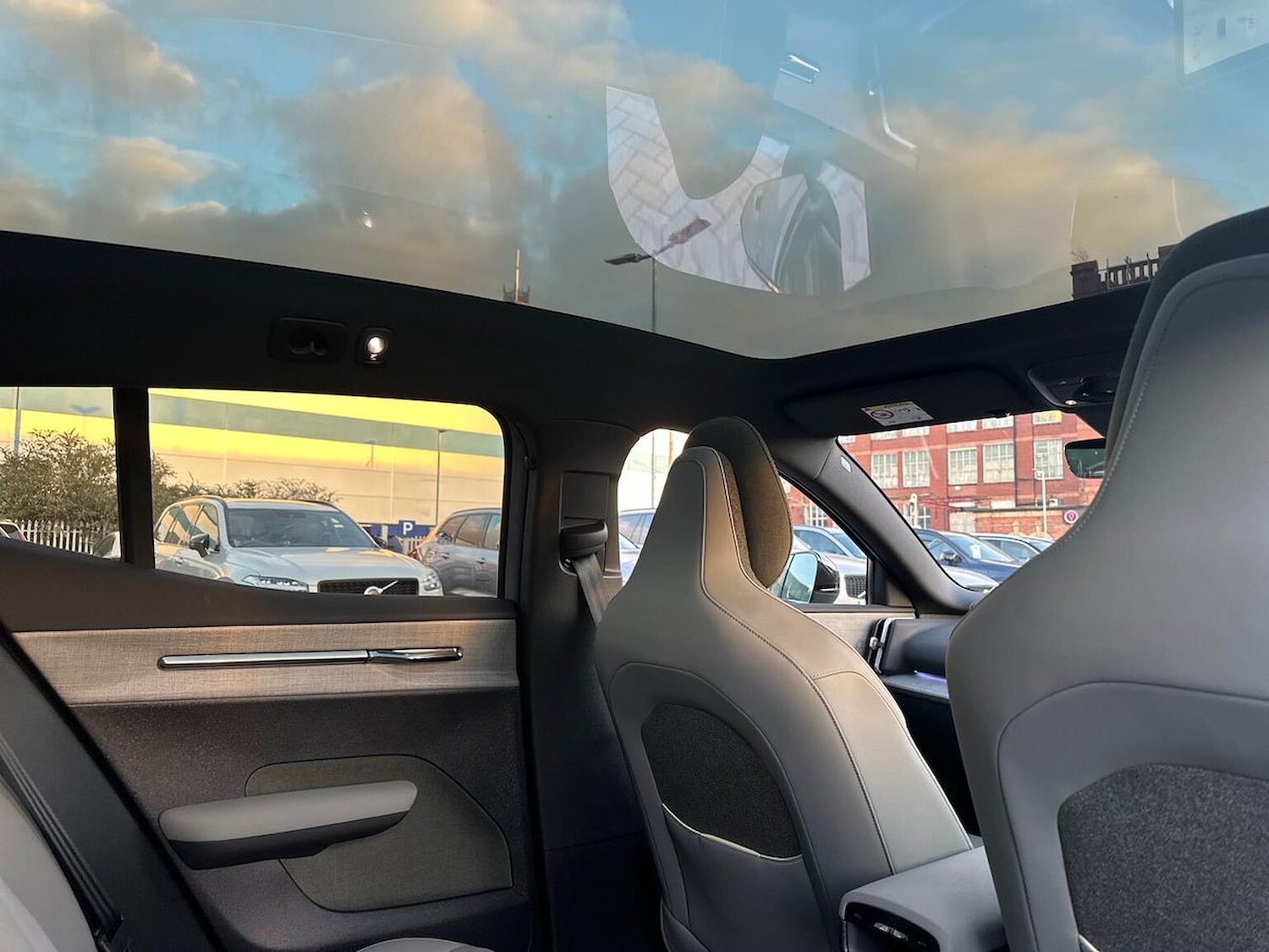 Used Volvo EX30 2025 for sale - 76699385: Photo 31