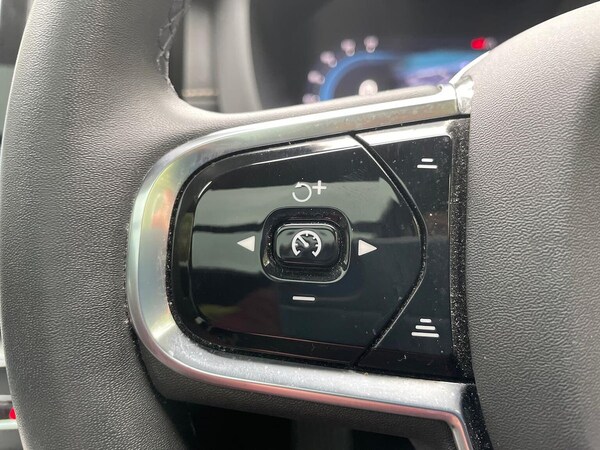 Used Volvo XC60 2022 for sale - 76232779: Photo 27