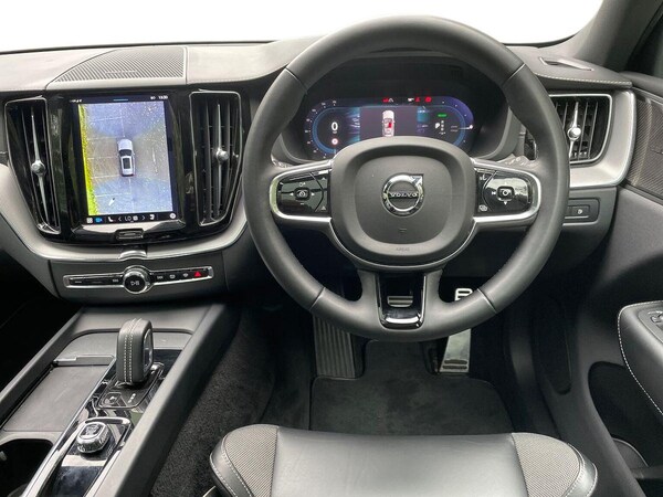 Used Volvo XC60 2022 for sale - 76232779: Photo 9
