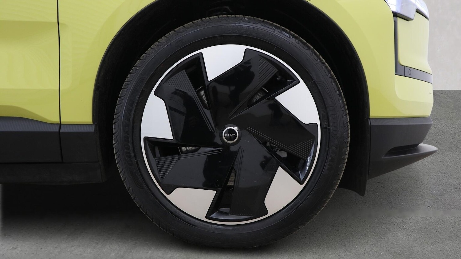 Used Volvo EX30 2024 for sale - 76101420: Photo 6