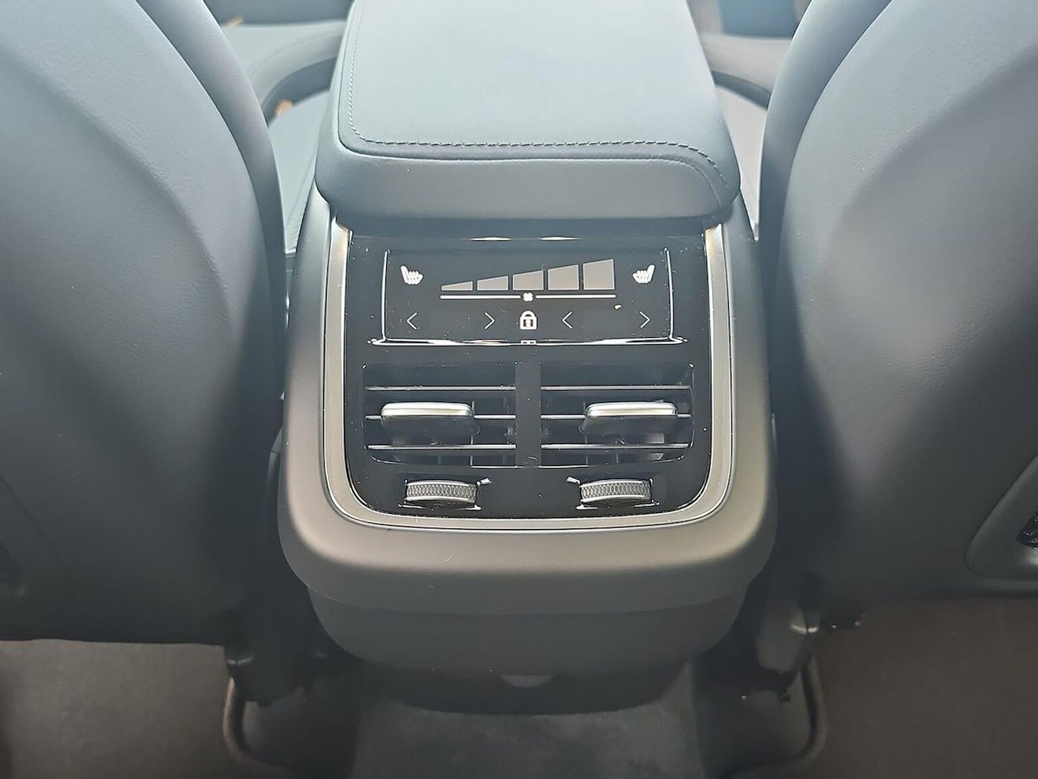 Used Volvo XC60 2025 for sale - 77896284: Photo 43