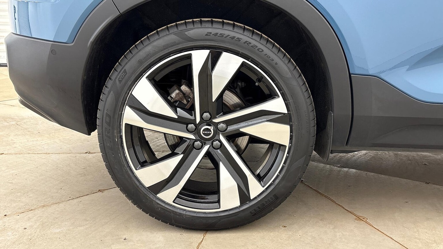 Used Volvo XC40 2024 for sale - 76637735: Photo 40