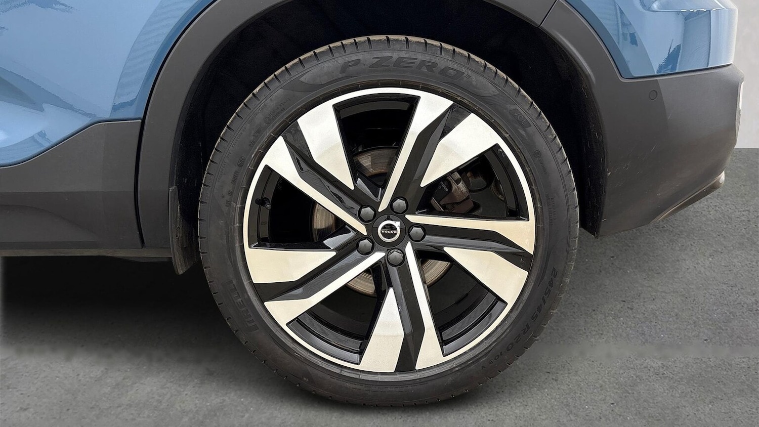 Used Volvo XC40 2024 for sale - 76637735: Photo 6