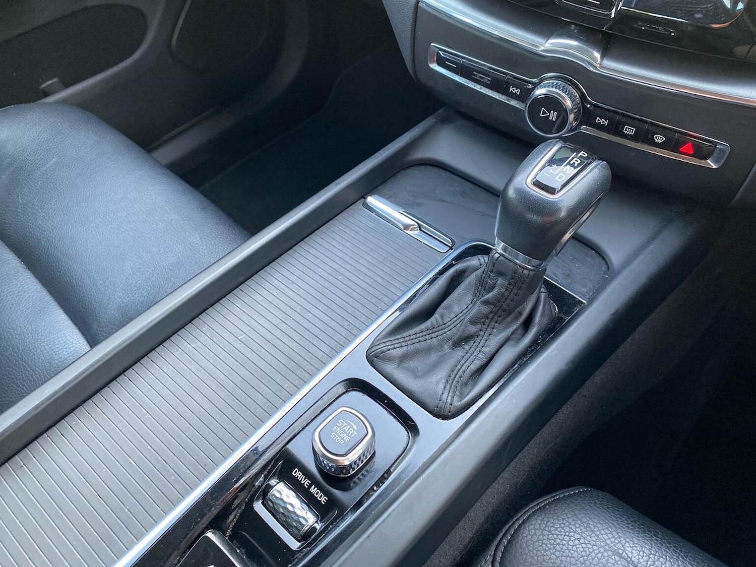 Used Volvo XC60 2017 for sale - 76864009: Photo 13