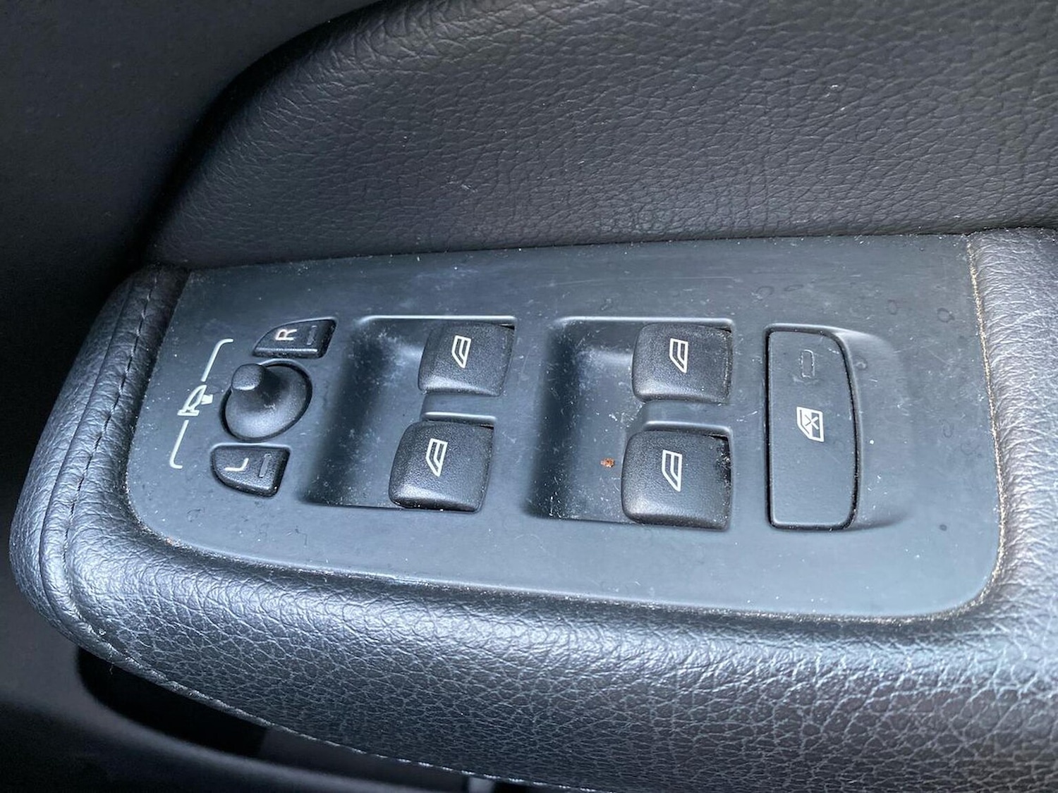 Used Volvo XC60 2017 for sale - 76864009: Photo 21