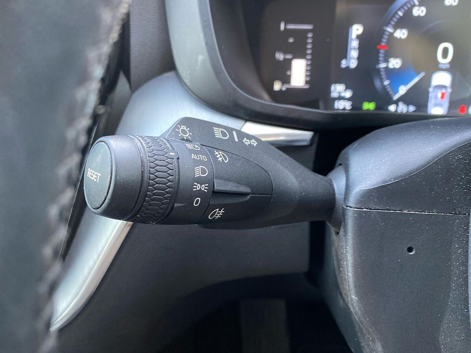 Used Volvo XC60 2017 for sale - 76864009: Photo 28