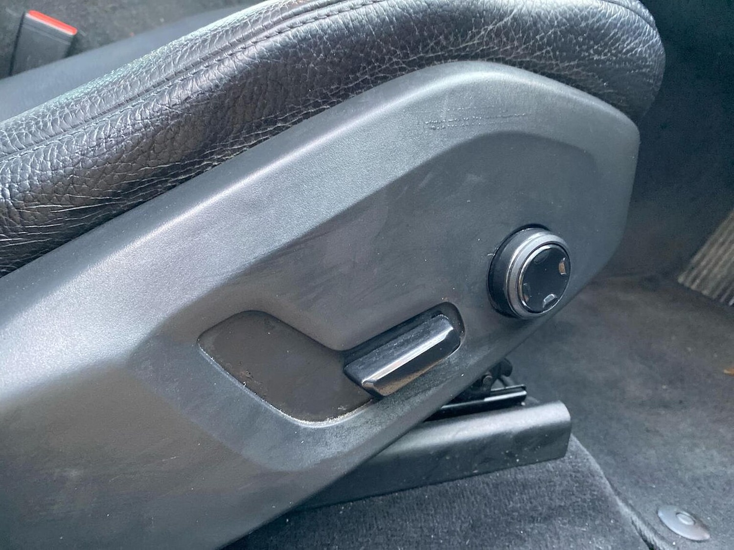 Used Volvo XC60 2017 for sale - 76864009: Photo 30